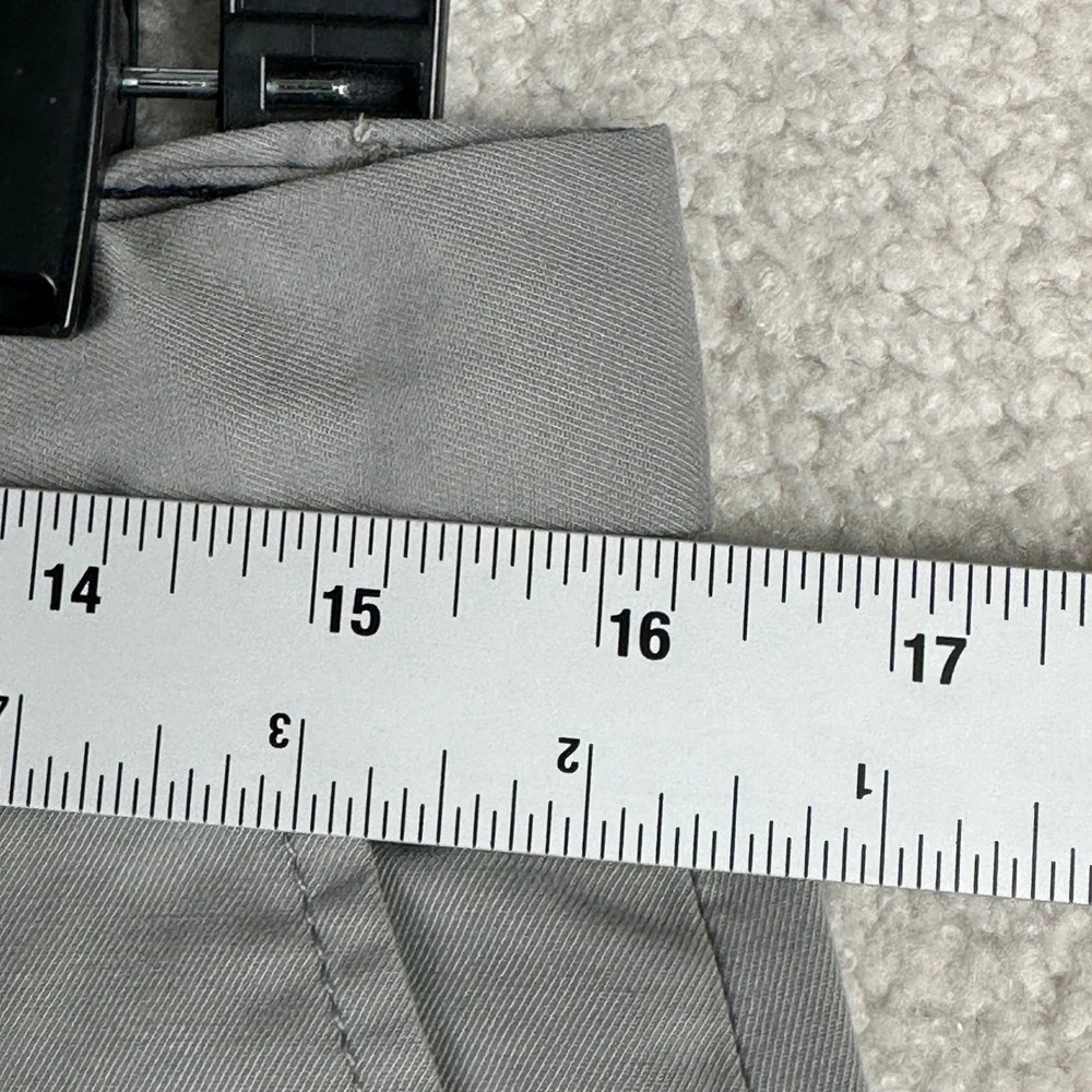 Banana Republic Lived-In Athletic Chino Mens 30x30 Grey Business Casual Classic